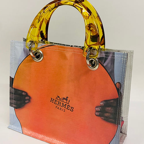 The Newspaper Bag – Boo Gemes