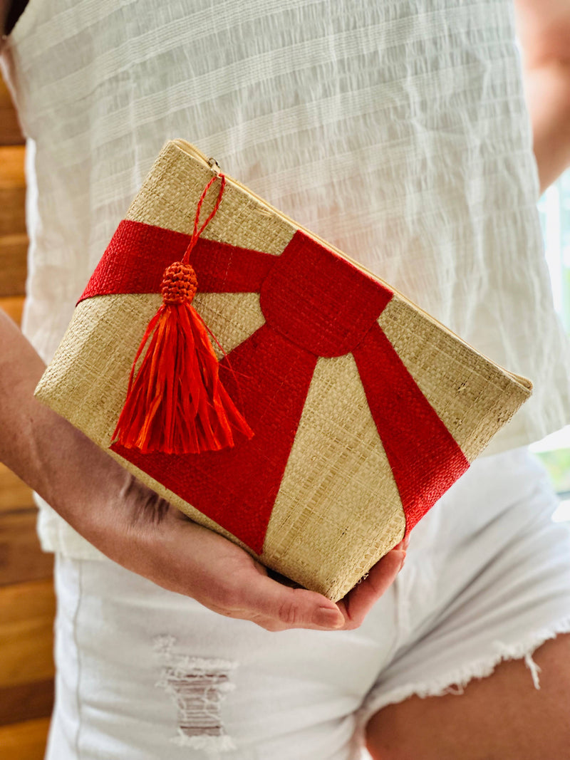 Sunburst Straw Clutch with Tassel Zipper: Seafoam